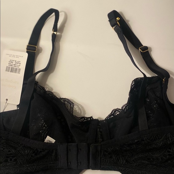 NWT Lively Unlined Lace Bra in Black - Picture 7 of 13